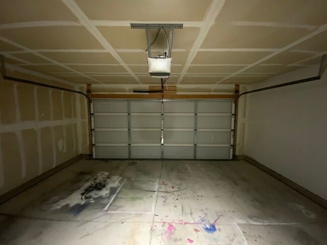 Building Photo - 4 Bedroom Single Story Home Available Near Unser Blvd NE & King Blvd NE in Rio Rancho!