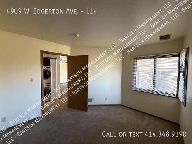 Building Photo - 4909 W Edgerton Ave