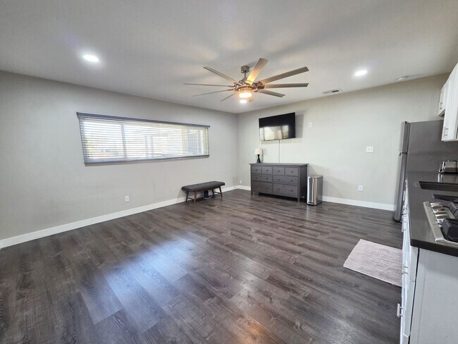 Building Photo - Private Studio | Utilities & Wi-Fi Included