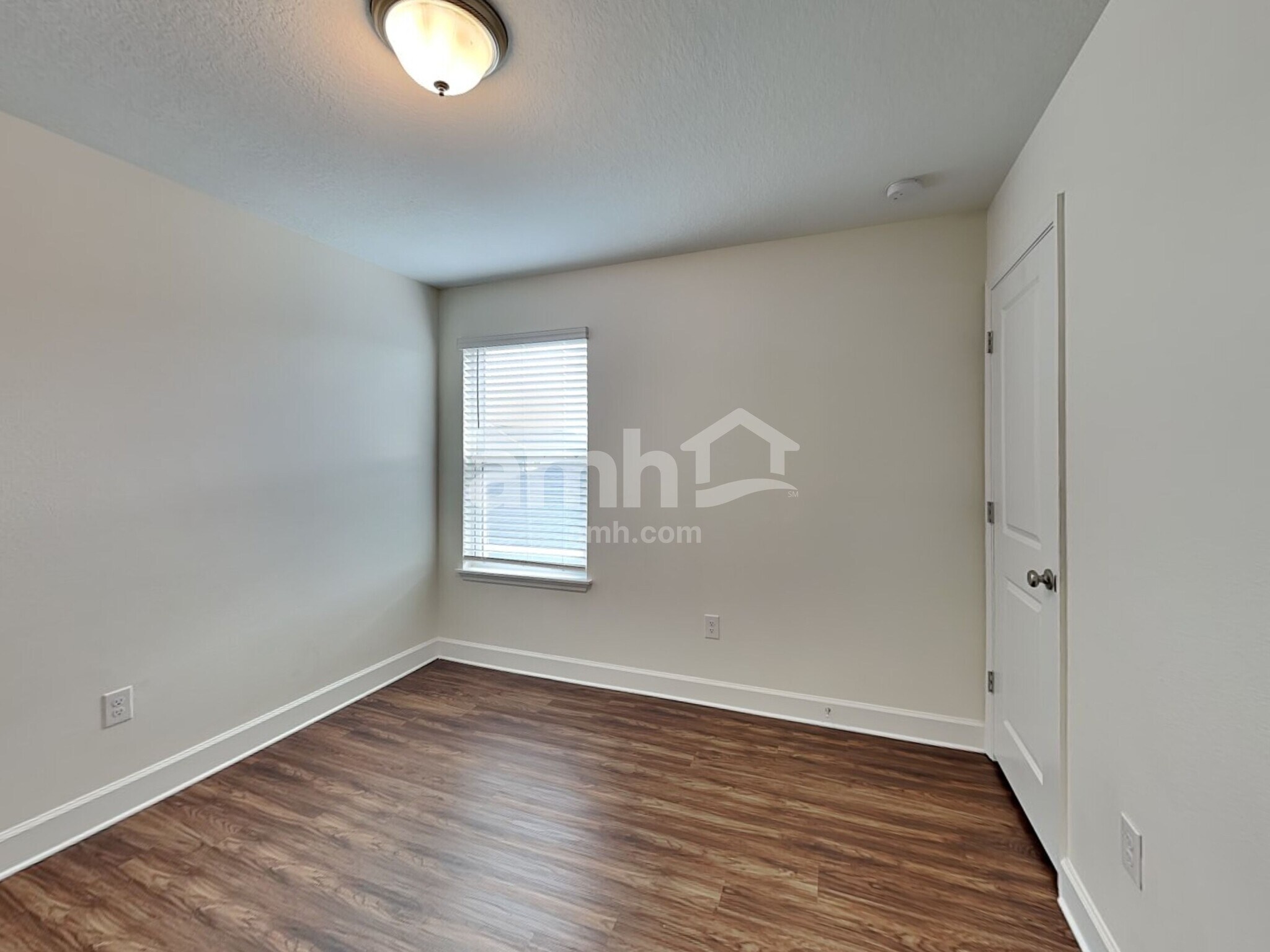 Building Photo - 1211 Livengood Wy