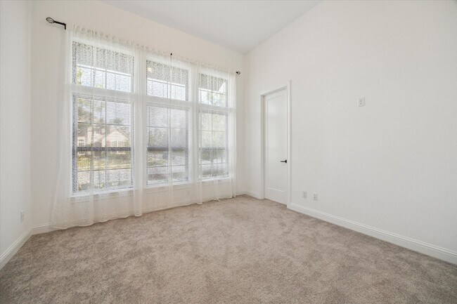 Building Photo - 28207 Cedar Peak Dr