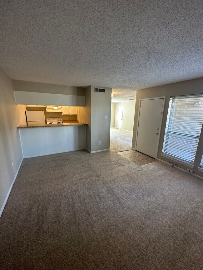 Building Photo - 6687-3 Whispering Oak Place