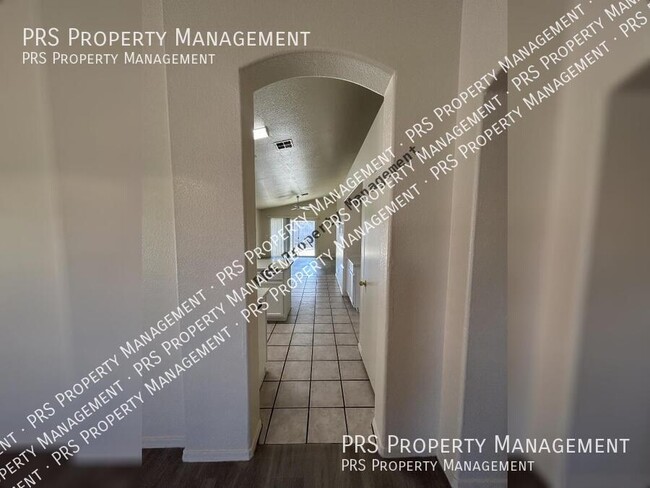 Building Photo - 51 N Del Pueblo Pl