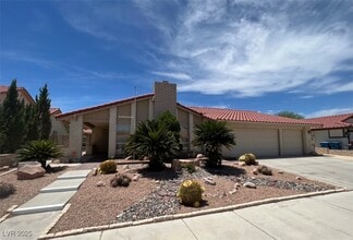 Building Photo - 8640 Cremona Dr