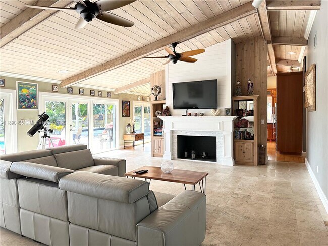 Building Photo - 960 Bayberry Point Dr
