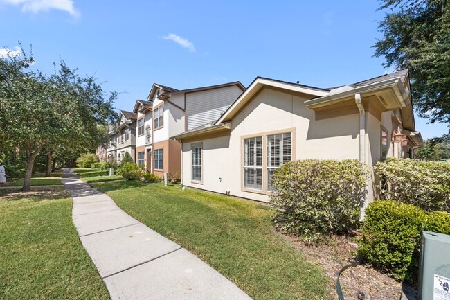 Building Photo - 3429 Clearview Cir