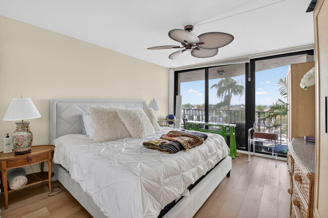 Building Photo - 899 Jeffery St