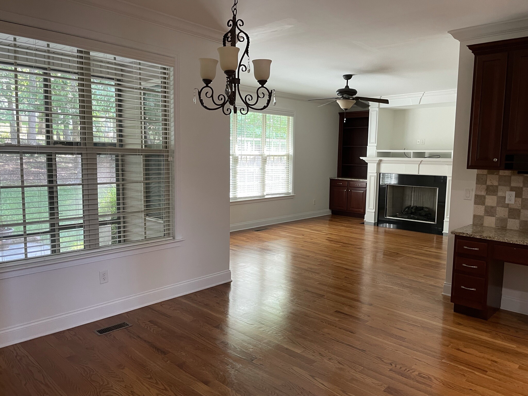 Building Photo - 7866 Steppingstone Ln
