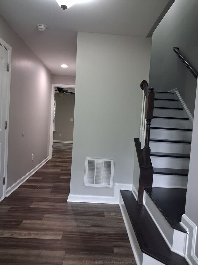 Building Photo - 4301 Saltmarsh Ln
