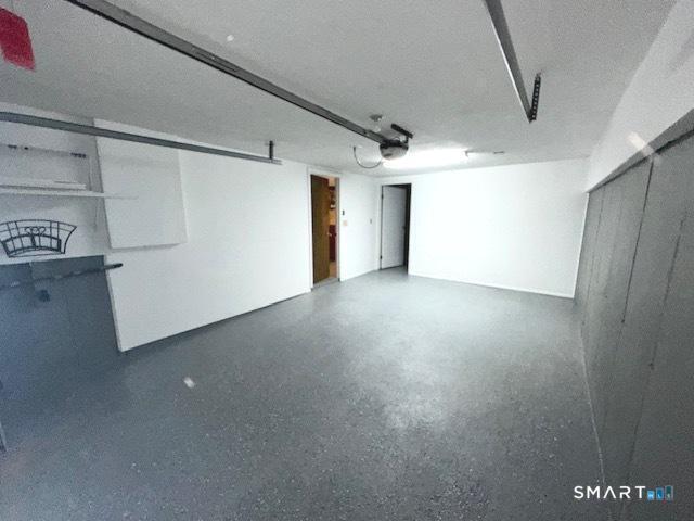 Building Photo - 97 Country Hill Rd