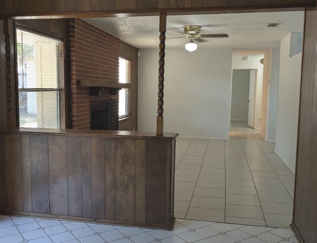 Building Photo - 4602 Cambray Dr