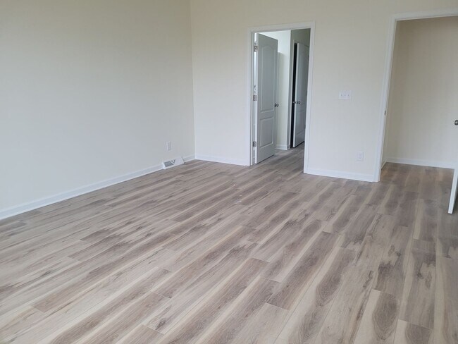 Building Photo - Brand New luxury home! Close to Delaware beaches