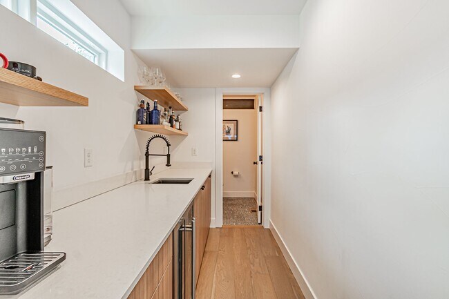 Building Photo - Luxury 3BD, 2.5BA Sloan's Lake Home with Top Floor Flex Room