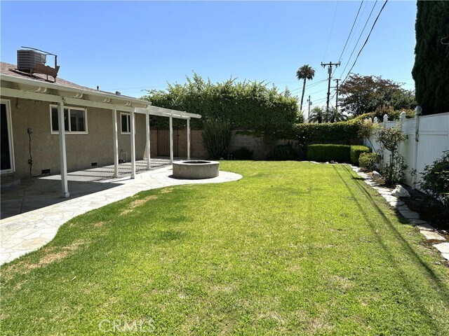 Building Photo - 1420 E Lomita Ave