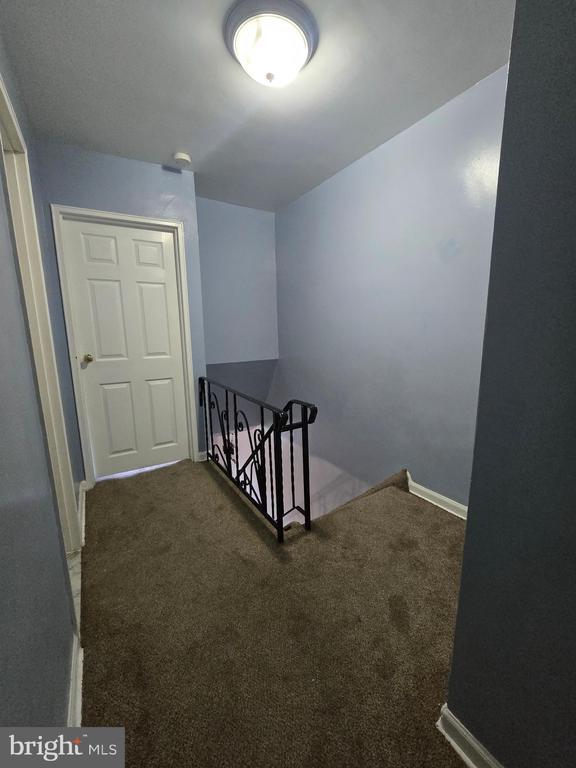 Building Photo - 8729 Ditman St