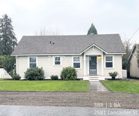 Building Photo - Beautiful 3BD Home  - West Linn!