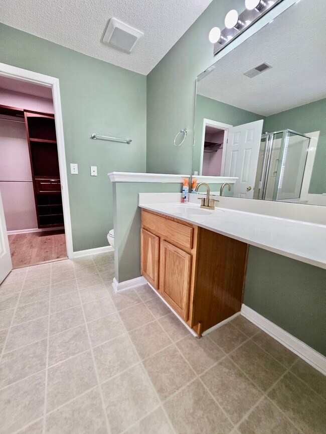 Building Photo - Charming 3 bedroom with fenced in yard - Tall Pines - Ladson