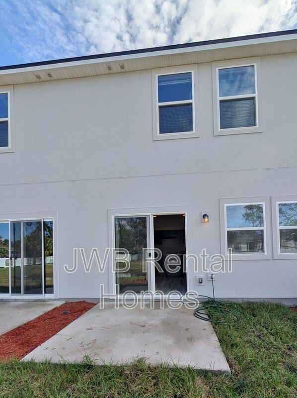 Building Photo - 6047 Carolines Ct