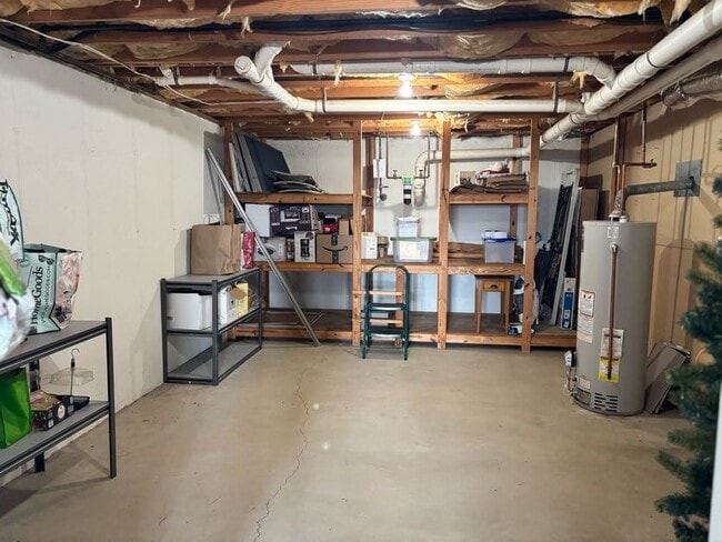 Building Photo - 1403 Fleetwood Plaza