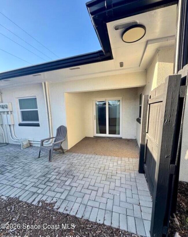 Building Photo - 1458 Guava Ave