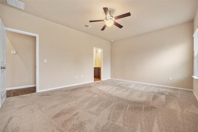 Building Photo - 202 Orchard Ln
