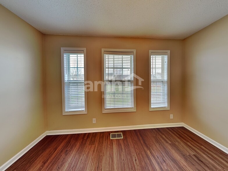 Building Photo - 3676 S Naples Ct