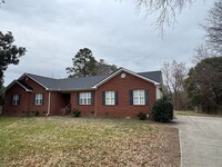 Building Photo - 3 Bedroom |  2.5 Bathroom Raleigh Home wit...