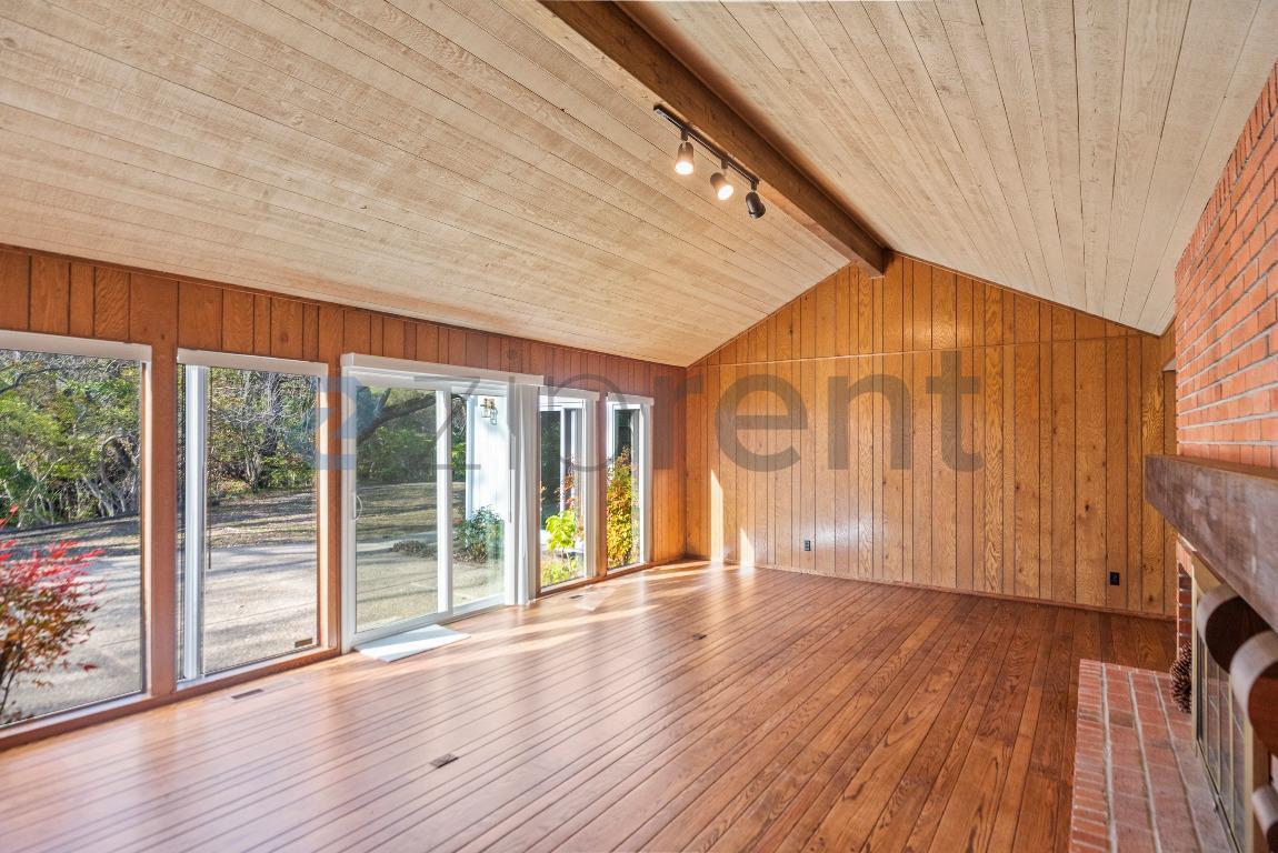 Building Photo - 138 Virginia Ct