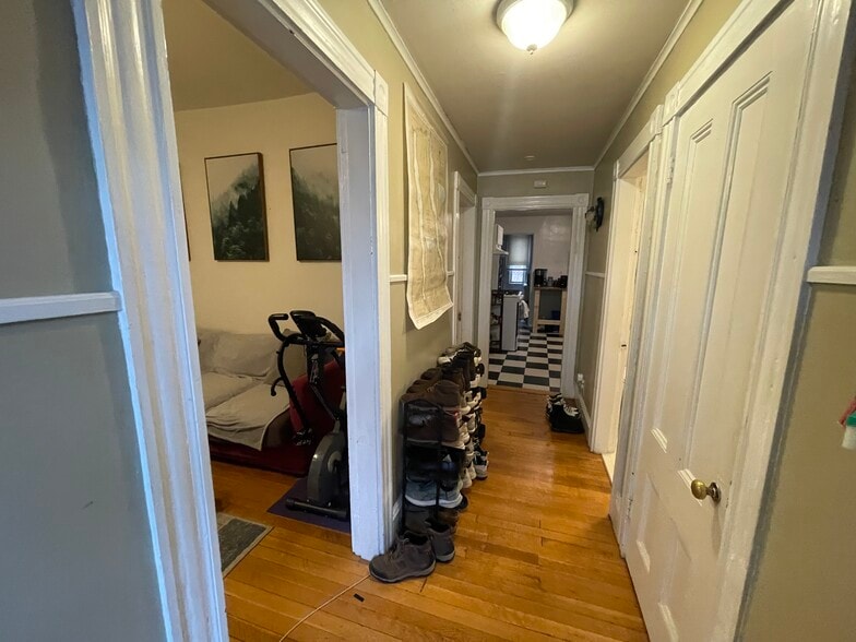 Building Photo - 375 Highland Ave