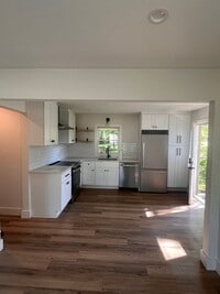 Building Photo - 1117 Delores Way