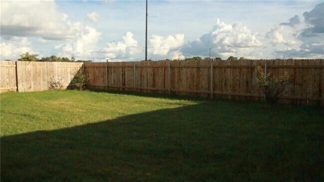 Building Photo - 119 Watercourse Wy