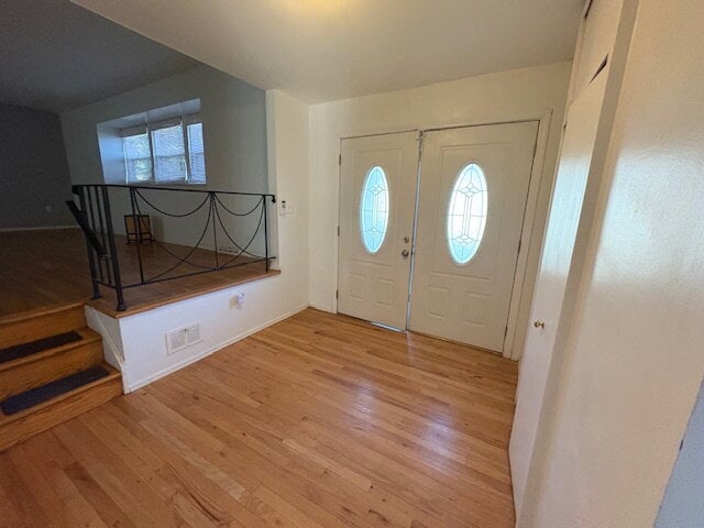 Building Photo - Beautiful, split-level home near Fort Washington marina!