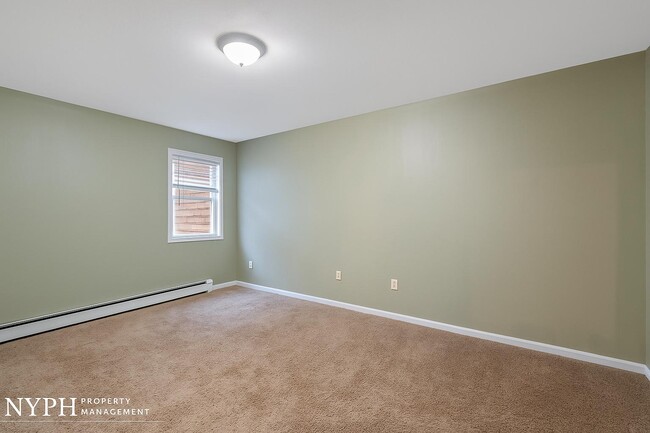 Building Photo - 5113 Cedarvale Rd