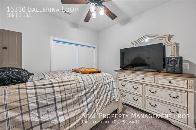 Building Photo - 15310 Ballerina Lp