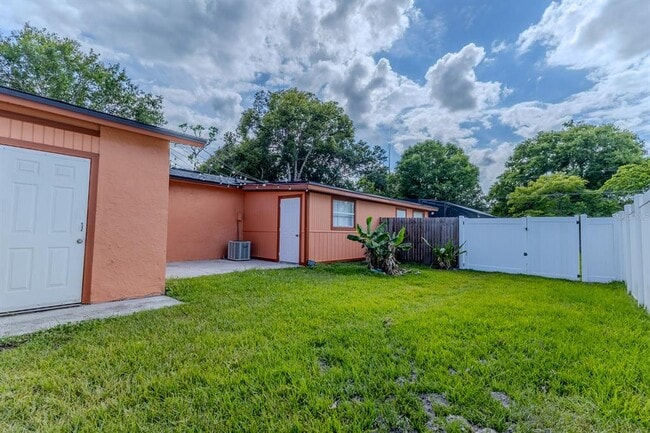 Building Photo - 212 Tennessee Ave