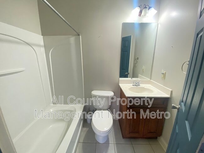 Building Photo - 3911 High Dove Way SW