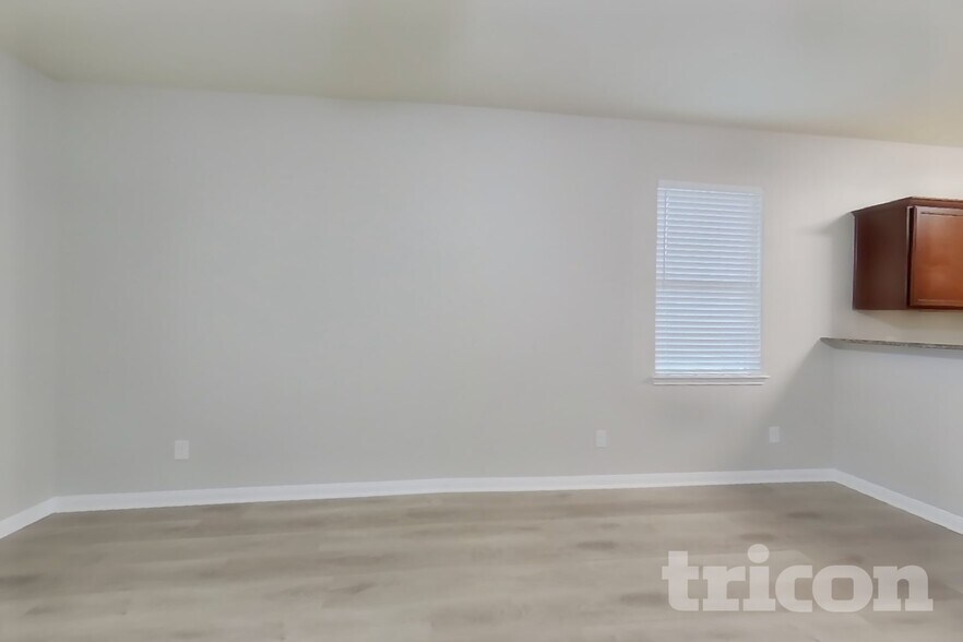 Building Photo - 7526 Fettle Ln
