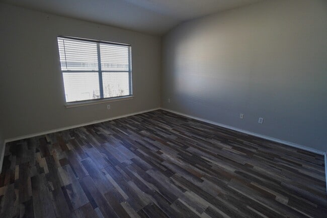 Building Photo - 12411 Oriole Lake Way