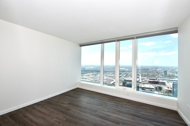 Building Photo - 1000 S Michigan Ave