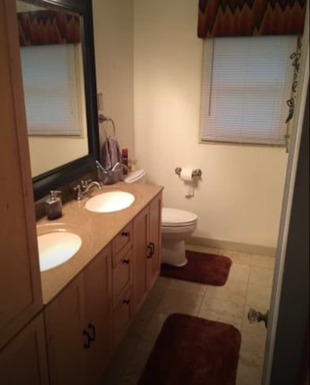 Main Bath with 2 sinks - 3727 Dillon Ave