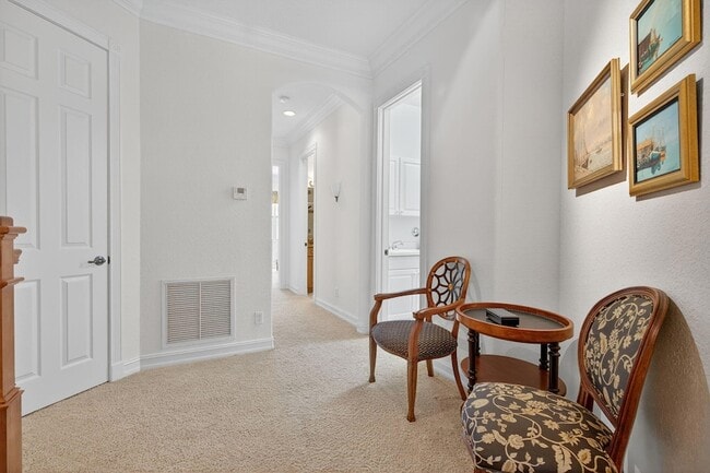 Building Photo - 1000 US-1