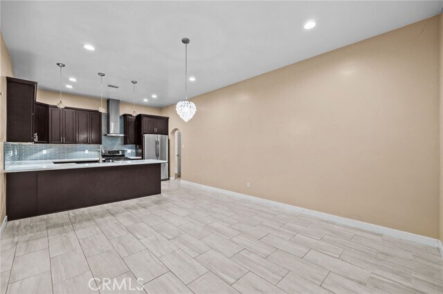 Building Photo - 10250 Western Ave