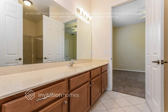 Building Photo - 806 Pecori Terrace