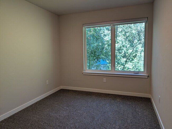 Building Photo - 1306 Digby Pl
