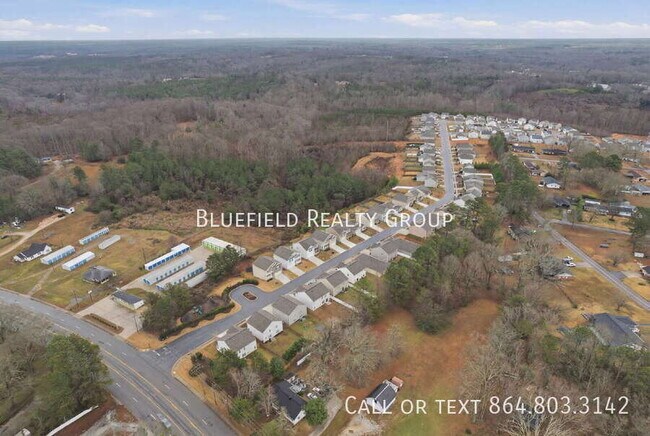 Building Photo - 227 Millen Dr