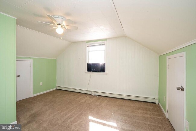 Building Photo - 135 Keswick Ave