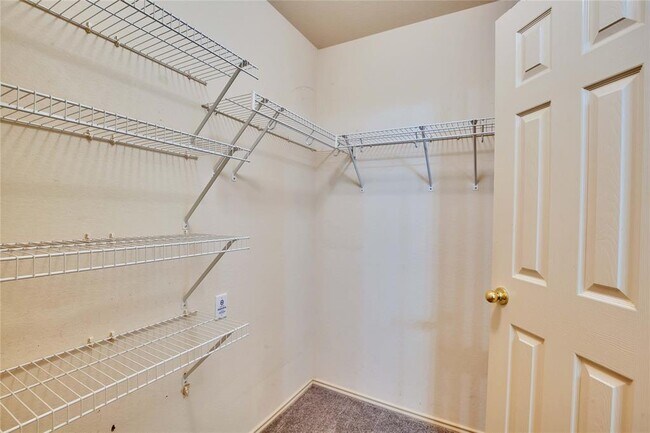 Building Photo - 2512 Jesse Owens Dr