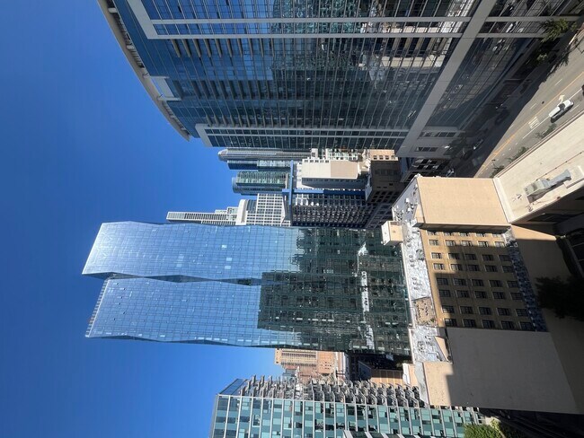 Building Photo - 1400 S Michigan Ave