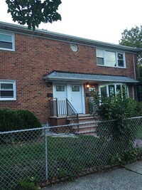 Building Photo - 146-52 25th Dr