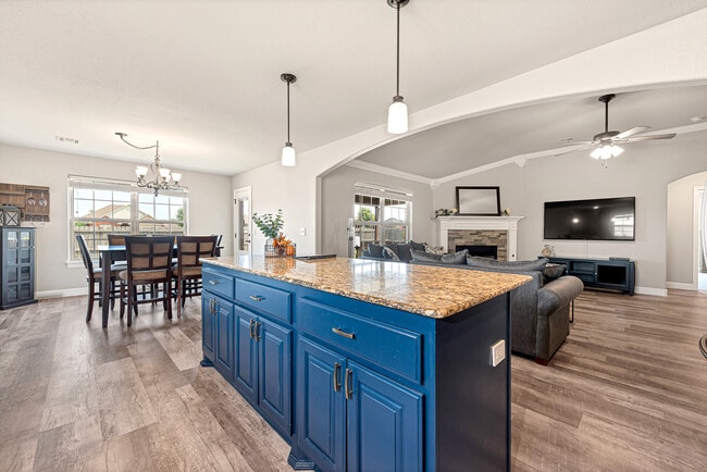 Building Photo - 1801 SW Ashbury St